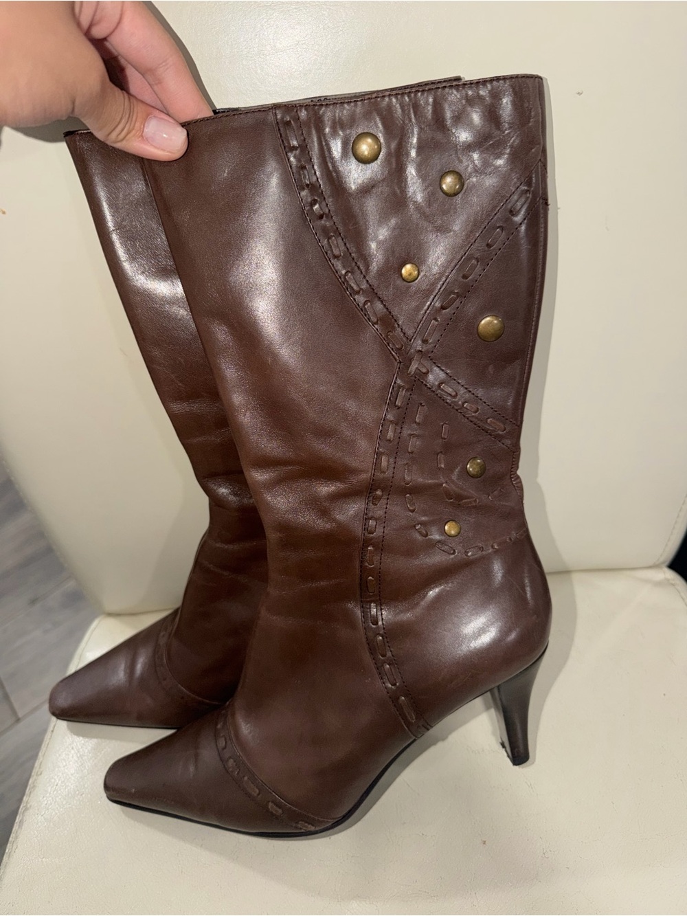 Bandolino Brown Pointed-Toe Mid-Calf Heeled Boots with Stud Accents (size: 7.5W)
